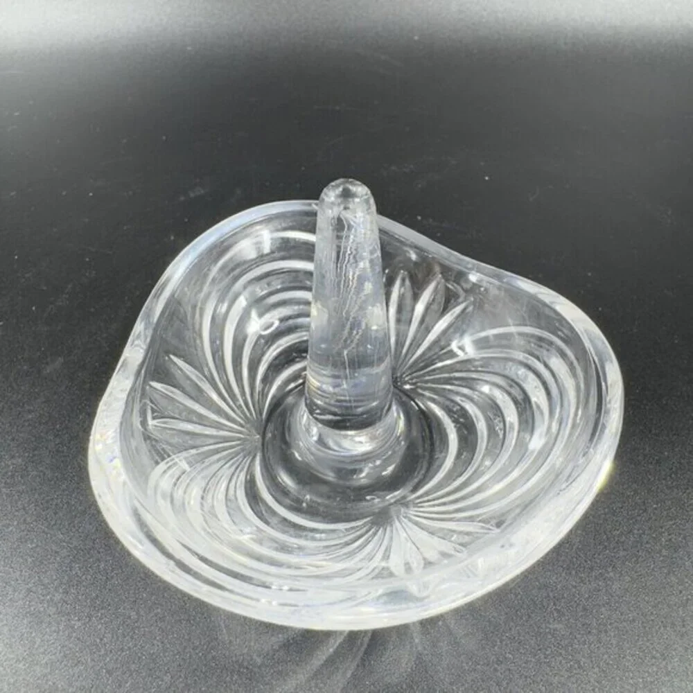 Vintage Clear Crystal Glass Ring‎ Holder Trinket Holder Wish Optic Lines Glass